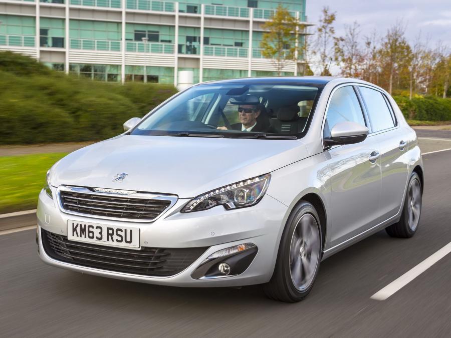  Peugeot 308 2013 года  (UK) (фото 3 из 25)